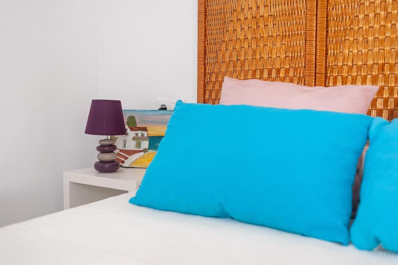 Apartamento Lola - Solo Familias Conil De La Frontera Ngoại thất bức ảnh